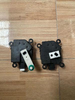 Motor dàn lạnh chỉnh hướng gió mazda 3 2020+ cx30