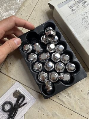 Ốc bánh xe tắc kê bánh xe mazda