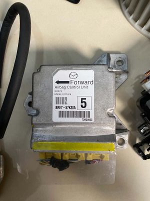Hộp điều khiển túi khí SRS mazda 3 2017-2019 FL BRE757K30A