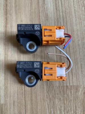Cảm biến va chạm thân xe mazda GBEF57KC0