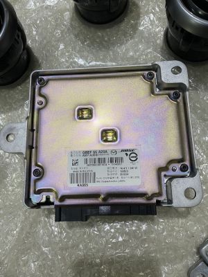 Hộp amply bose gầm ghế mazda 6 2020-2026 GBEF 66A20A