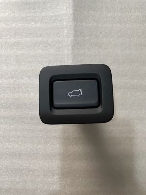 Nút mở cốp mazda cx5 cx8 2024 KFV166LR0