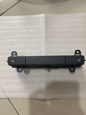 Công tắc bấm sấy ghế mazda cx5 cx8 hàng ghế sau G50C/GW2F66420