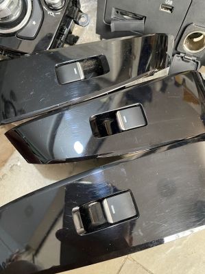 Công tắc lên xuống kính mazda 6 2020 GR2C66370/ GMM666380/ GMM766380