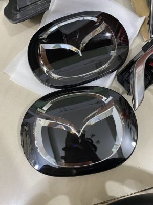 Logo MRCC phía trước mazda cx5 cx8 TK79 51730