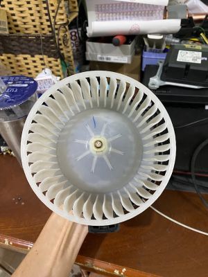 Quạt dàn lạnh mazda 2