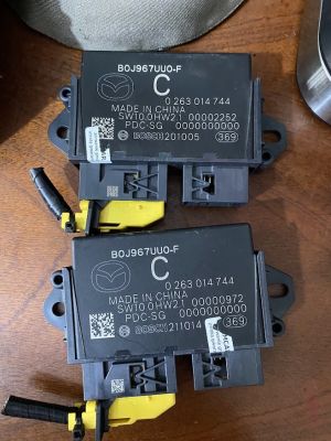 Cảm biến đỗ xe mazda 3 cx30 B0J9 67UU0