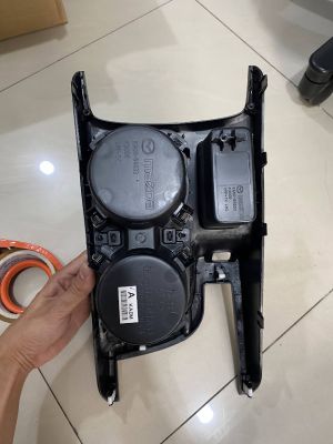 Ốp yên ngựa chỗ để cốc mazda cx5 FL 2016-2017