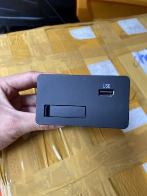 Cổng kết nối USB carplay mazda 3 cx30 BDGG 669U0
