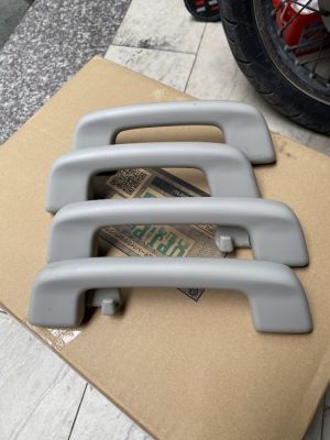 Tay nắm trần mazda 3 2020 và cx30