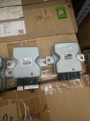 Hộp bơm xăng mazda 6 cx5 cx8 PYFL18561 / PYFL 18561